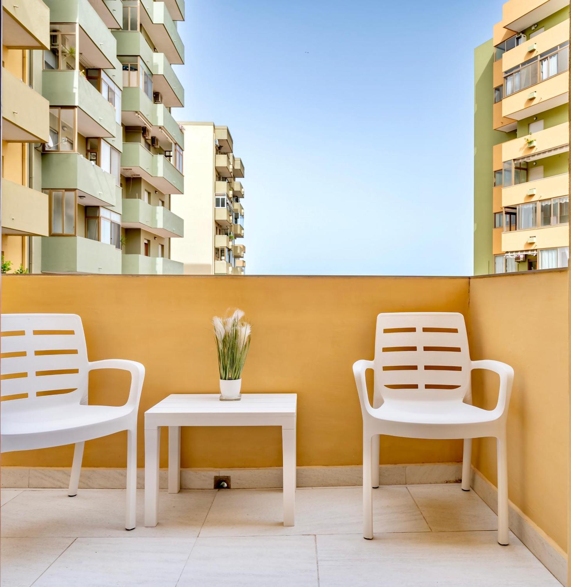 Kalbia Apartment Or Rooms Renovated, Functional, Intimate And More Cagliari Luaran gambar